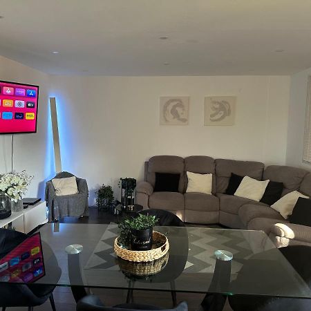 Location De Chambre Privee Dans Residence Prive, Jardins Et Parking Gratuit 1 Min To Tramway Et 9 Min De Centre-Ville, Accessibilite A Plusieurs Transports Nizza Exterior foto